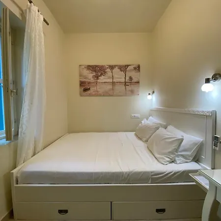 Maison Masse - Historic With Private Courtyard (adults Only) Apartmán
