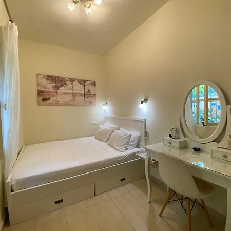 Maison Masse - With Private Courtyard (adults Only)